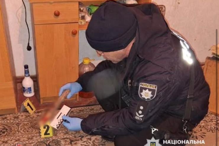 Поліцейські затримали двох жителів Одещини, які проникли в будинок прикутого до ліжка чоловіка і скоїли розбійний напад