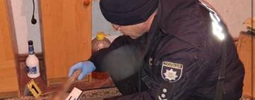 Поліцейські затримали двох жителів Одещини, які проникли в будинок прикутого до ліжка чоловіка і скоїли розбійний напад