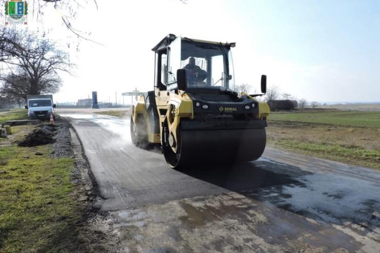 В Ізмаїльському районі ремонтують під’їзну автодорогу до села Озерне