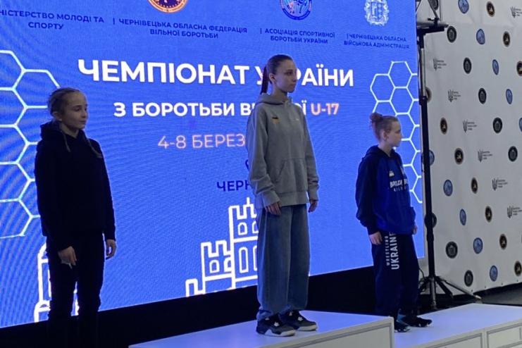 Юна борчиня з Бессарабської громади Емма Талпа – чемпіонка України з вільної боротьби U17