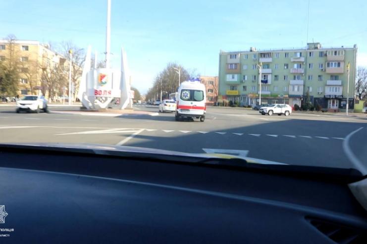 «Пропусти швидку»: в Ізмаїлі перевірили, як водії дотримуються правил