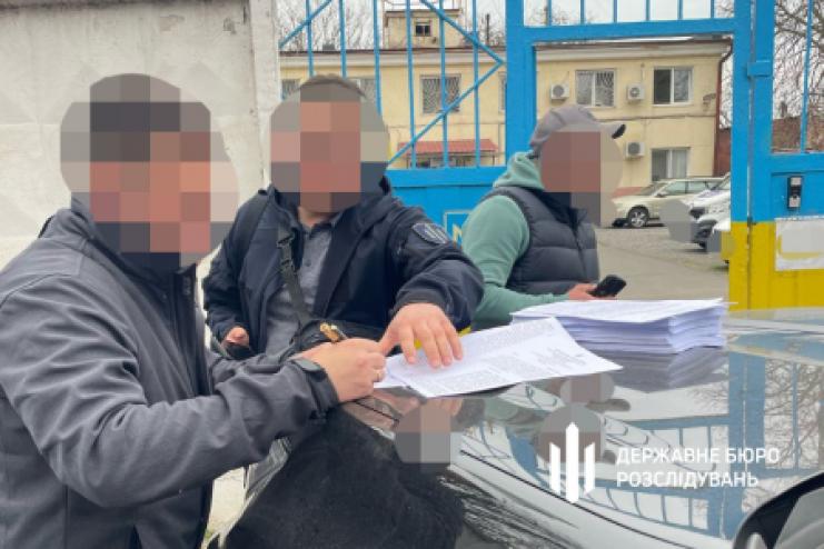 На Одещині правоохоронців викрили на вимаганні хабарів у підприємців під загрозою мобілізації працівників