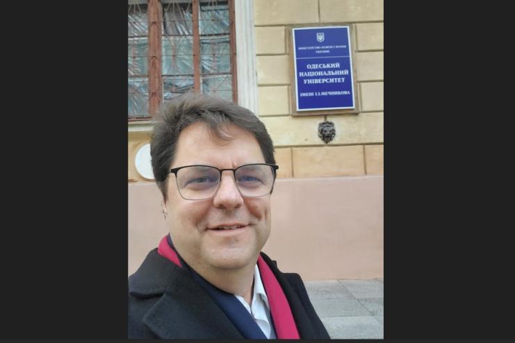 МОН спростовує: жодного об'єднання медуніверситету з "харчовим" в Одесі не планується