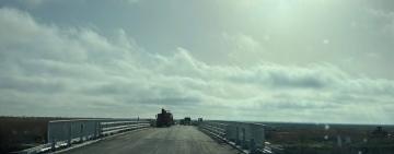 Шлях відкрито: на мосту через Кофа поклали фінішний шар асфальту