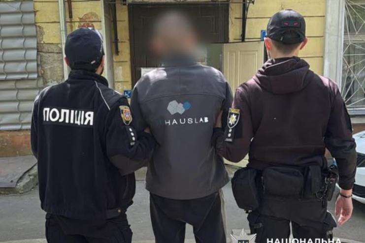Житель Чорноморська за пограбування перехожого може сісти за грати на 11 років