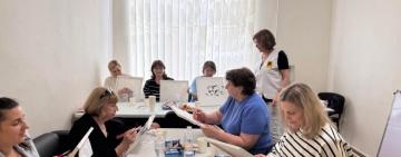 В Бессарабському для соціальних працівників провели арт-терапію