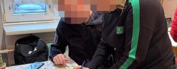 Правоохоронниця сприяла втечі ухилянтів за кордон на власній автівці