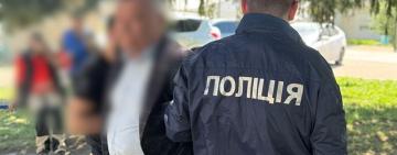 2 500 доларів хабаря за дозвіл на АЗС: на Одещині затримали голову селищної ради