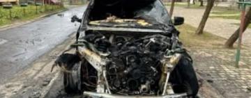 За підпал чужої автівки двоє товаришів ризикують отримати чималий термін за гратами