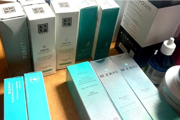 На молдовському кордоні затримали українку з валізою контрабандної косметики та інʼєкційних препаратів