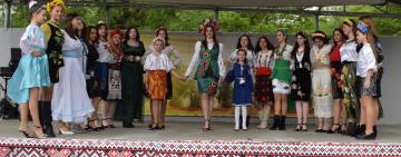 У вишиванці — сила роду: Арциз відзначив День вишиванки яскравою презентацією на центральній площі