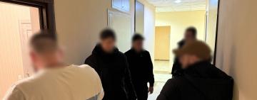 На Одещині судитимуть лікаря за зловживання впливом: вимагав $600 у чоловіка з інвалідністю