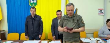 В Татарбунарах орденами «За мужність» ІІІ ступеня (посмертно) були відзначені Ігнатенко Костянтин та Кобзар Олександр