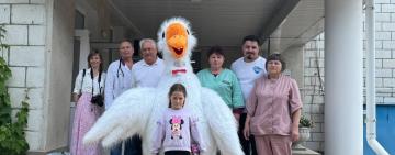 Арциз зустрів літо з робопсом Жоріком та подарунками від благодійника Сергія Шутова