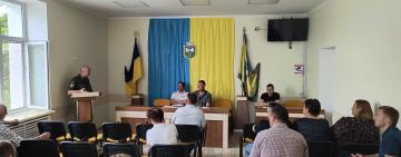 У Татарбунарах зібралися бджолярі через масову загибель бджіл: громада шукає винних