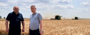 У Білгород-Дністровському районі стартували жнива: першими вийшли в поле в СФГ «Балкани»