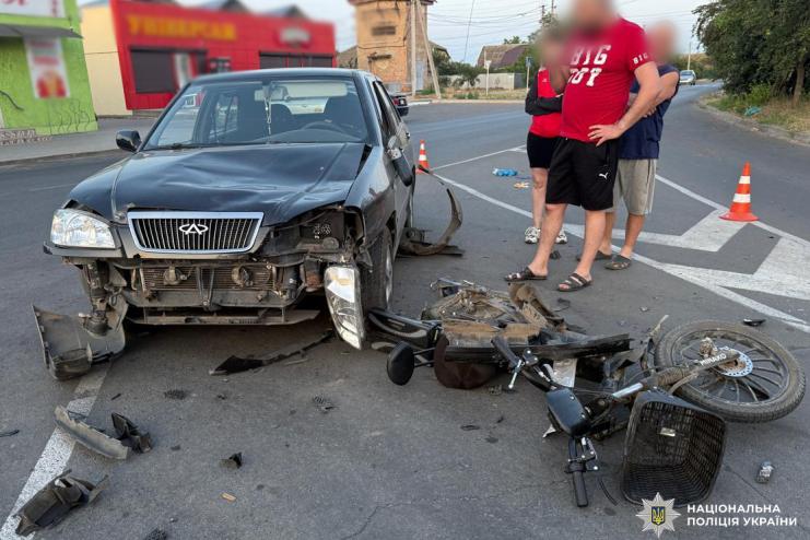 У центрі Ізмаїла легковик збив електровелосипедиста: потерпілого госпіталізовано
