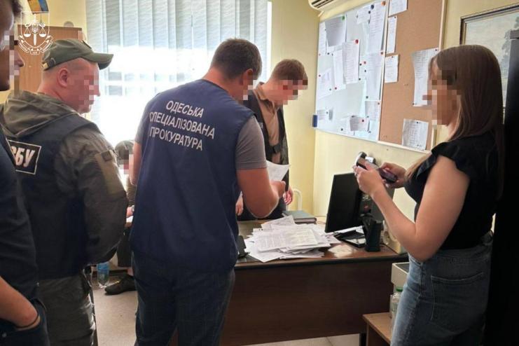 На Одещині викрито масштабну схему фіктивної служби: державі завдано збитків на понад 7,7 мільйона гривень