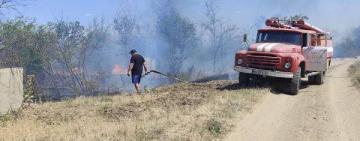 Пожежа у Петропавлівці: три обійстя знищено, дитина в лікарні