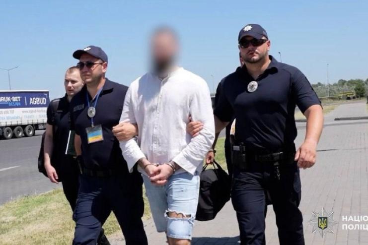 Із Румунії до Одещини екстрадували організатора групи паліїв, який переховувався від початку повномасштабного вторгнення