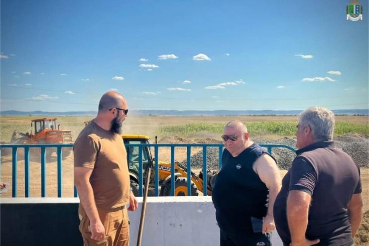 В Ізмаїльському районі розпочали підготовку до зими: техніка готова, запаси піскосуміші сформовано 