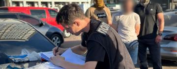 11 000 доларів за “липову” відстрочку: в Одесі затримали ділків, які торгували впливом у ТЦК
