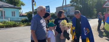 «Він повернувся!»: в Арциз з російського полону повернувся Захисник Ярослав Єлісєєв