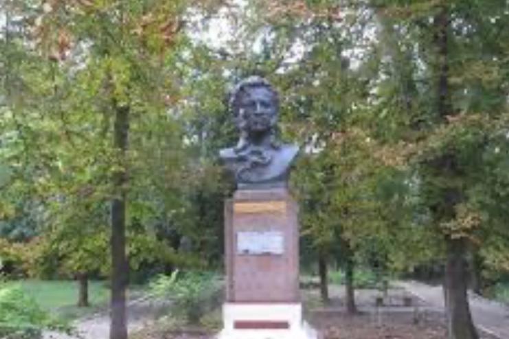 Міністерство культури планує зняти з обліку радянські пам’ятники
