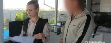 2000 доларів за сприяння у призначенні на службу в тиловій частині: на Одещині поліція та СБУ затримали військовослужбовця за зловживання впливом 