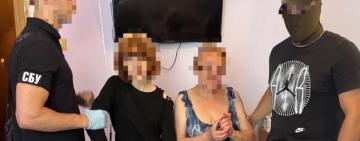 СБУ та Нацполіція викрили в Одесі 13-річну організаторку підпалів та її матір, які знищили військовий евакуаційний автомобіль