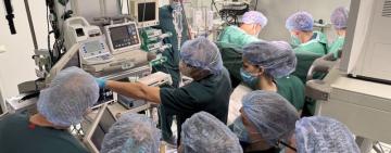 Три пересадки під обстрілами: як під час атаки на Київ українські лікарі врятували три дитячі життя