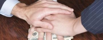 Корупція на 200 мільйонів: чиновники Одещини знищують місцеві бюджети