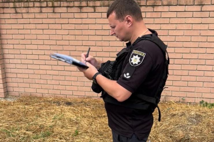 Поліція розслідує стрілянину в Одеському районі: ніхто не постраждав 