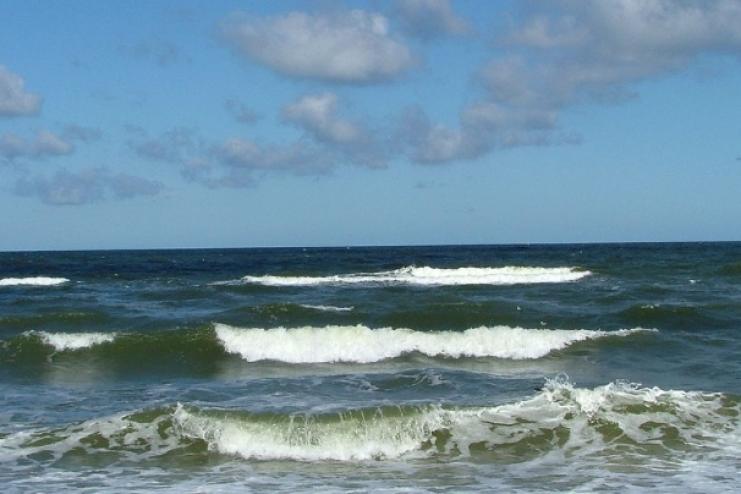 У Чорноморську тривають пошуки підлітка, який зник у морі