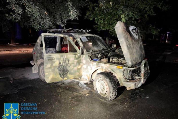 В Одесі засудили молодика, який підпалив три військові авто на замовлення окупантів