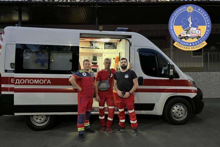130 кілометрів до життя: на Одещині бригада екстреної меддопомоги врятувала чоловіка з рідкісним серцевим нападом