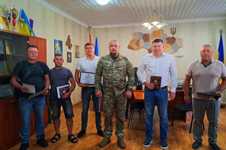 Воїни 72-ї бригади подякували фермерам Арцизької громади за підтримку