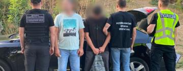 На Одещині викрили чоловіка, який за гроші організовував незаконний перетин кордону