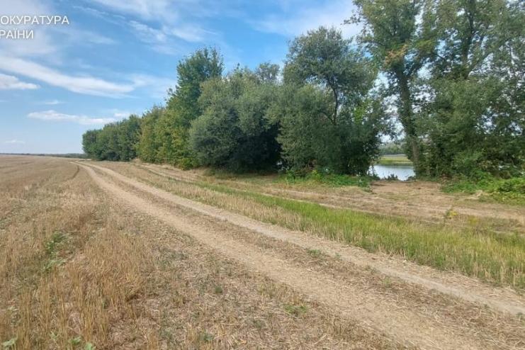 На Одещині чоловік самовільно розорав землю прибережної смуги: суд виніс вирок
