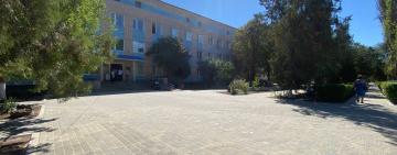 Арцизька лікарня отримала нове тротуарне покриття завдяки підтримці місцевого фермера Петра Бірбінюка