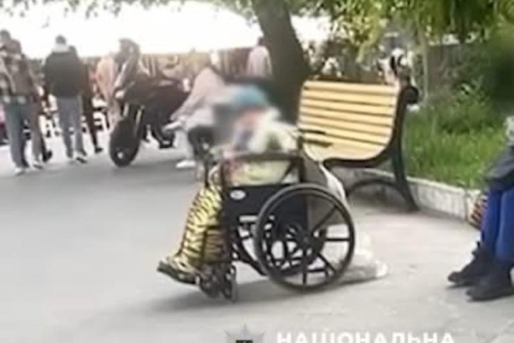 В Одесі суд розглядатиме справу жінки, яка експлуатувала власну матір та намагалася підкупити поліцейського