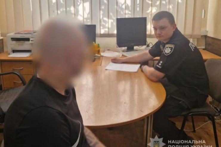 В Одесі за доказами поліцейських засуджено 38-річного чоловіка, який пограбував двох літніх жінок