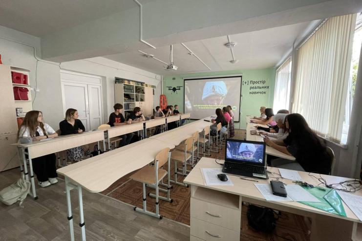 У Кілійській громаді школярі розпочали вивчення предмета «Захист України»