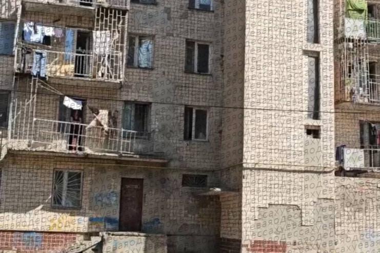 В Одесі жінка викинула немовля з вікна: поліція з’ясовує обставини трагедії