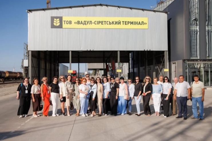 Арцизька громада взяла участь у міжрегіональному семінарі в Чернівцях