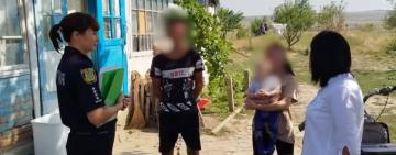 Поліцейські Болградського району перевіряють умови проживання родин з дітьми у складних життєвих обставинах