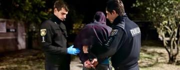 До 10 років позбавлення волі загрожує жителю Одеського району за пограбування крамниці та насильство щодо поліцейського