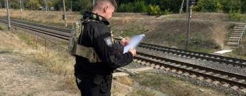 Поліцейські розслідують загибель літньої жінки на залізниці в Одесі