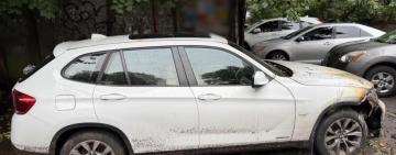 В Одесі поліцейські затримали 19-річного хлопця, який на замовлення підпалив чужу автівку