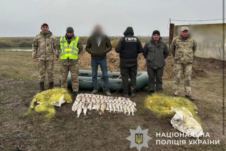 Поліцейські викрили жителя Ізмаїльського району у браконьєрстві на озері Сасик